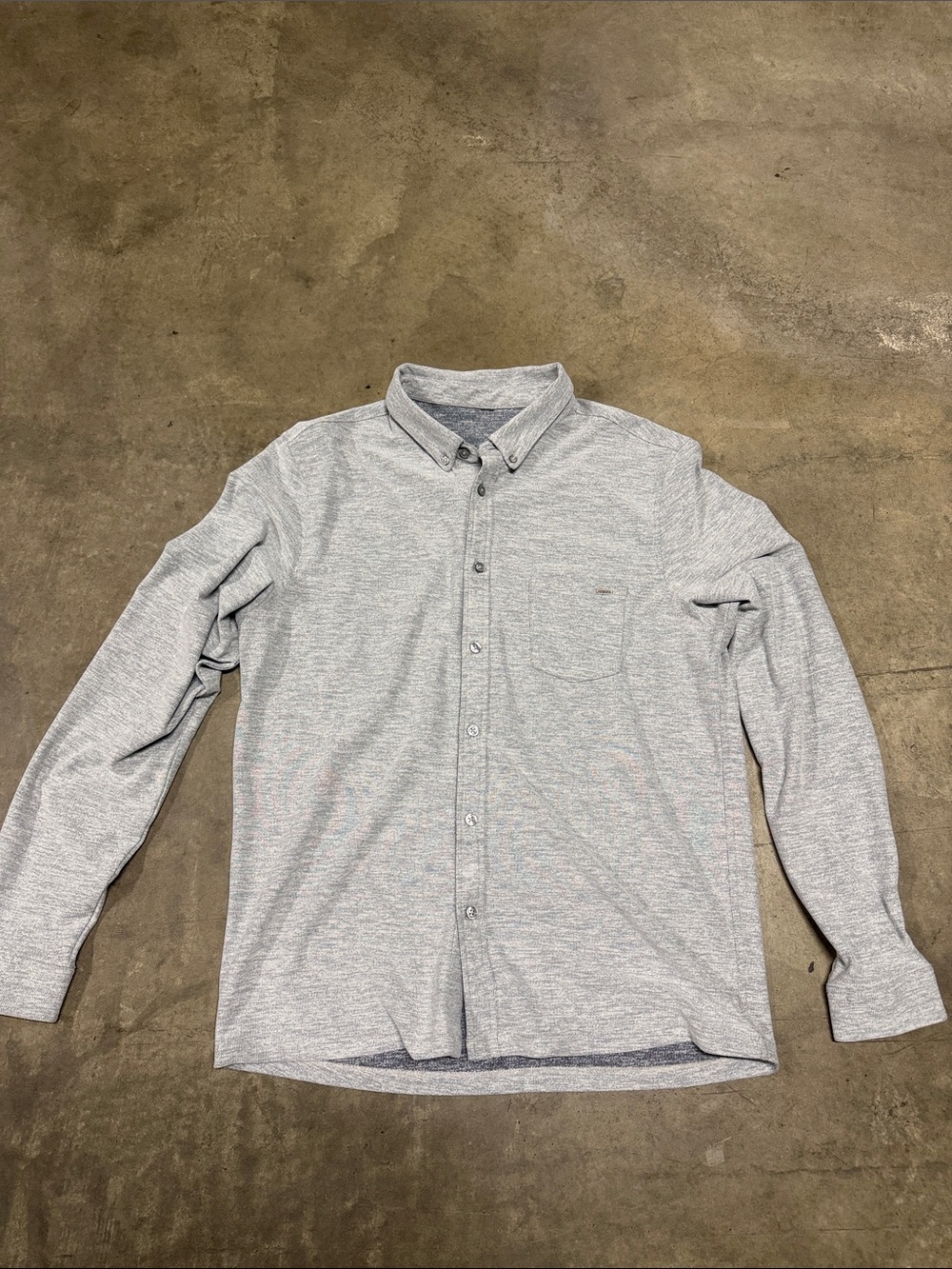 Vuori Ace Long Sleeve Button Down